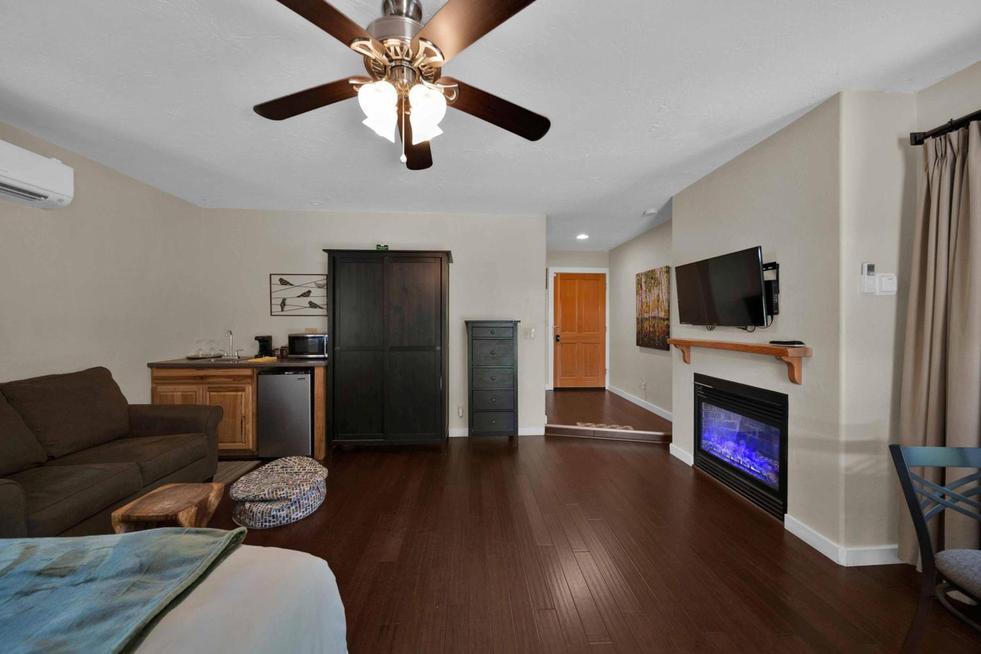 Lakehead The Inn At Shasta Lake المظهر الخارجي الصورة